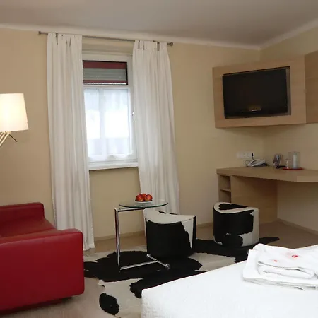 Ξενοδοχείο Bergland Hotel - Adults Only Σάλτσμπουργκ
