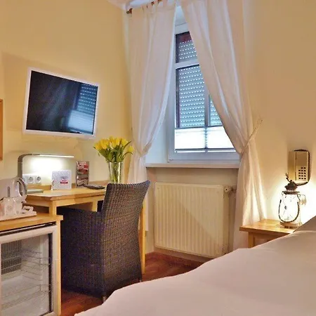 Bergland Hotel - Adults Only